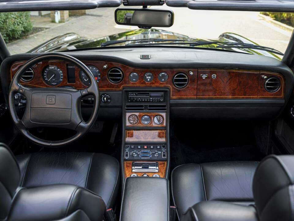 Image 17/32 de Bentley Continental (1993)