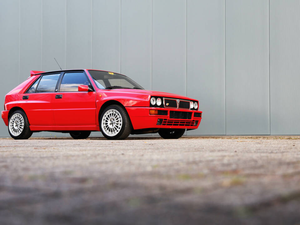 Afbeelding 11/58 van Lancia Delta HF Integrale Evoluzione I (1991)