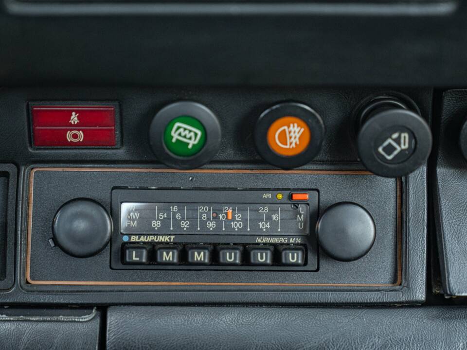 Image 37/50 de Porsche 911 SC 3.0 (1979)