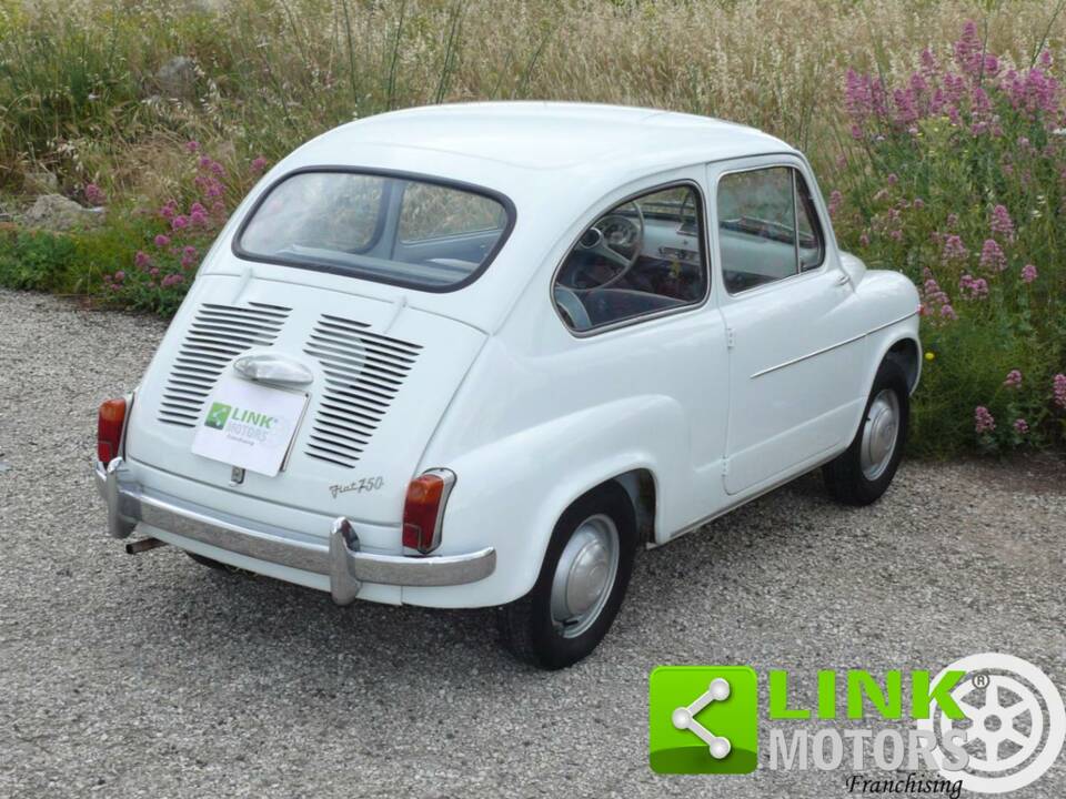 Image 6/10 de FIAT 600 D (1963)