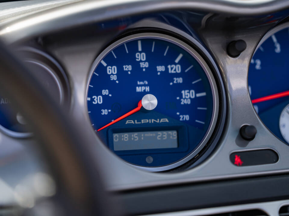 Image 33/47 of ALPINA Roadster V8 (2003)