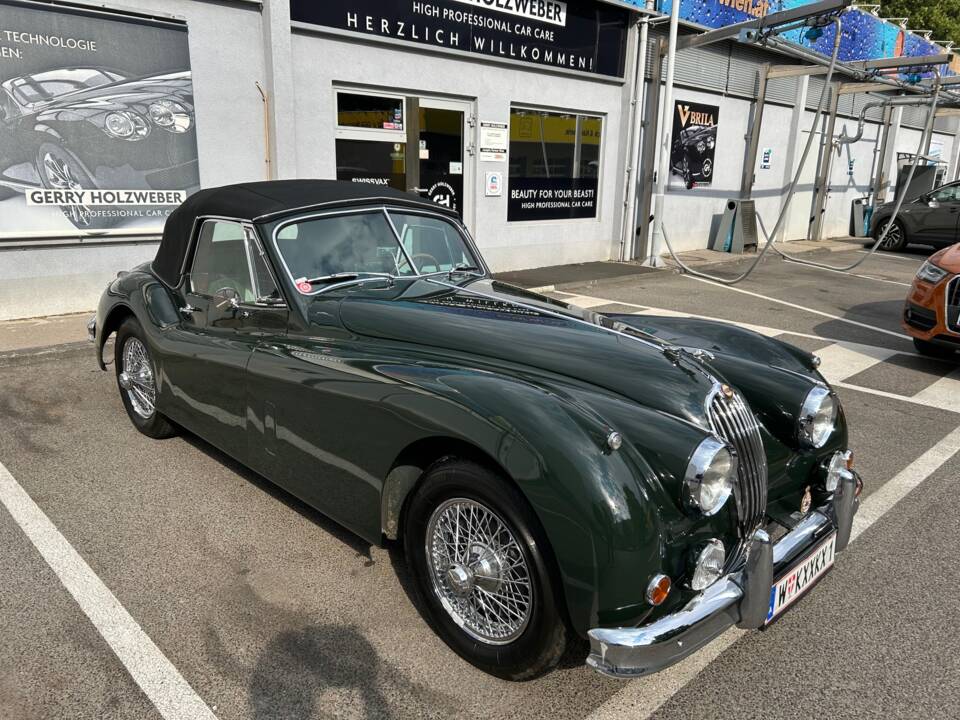 Image 56/82 de Jaguar XK 140 DHC (1956)