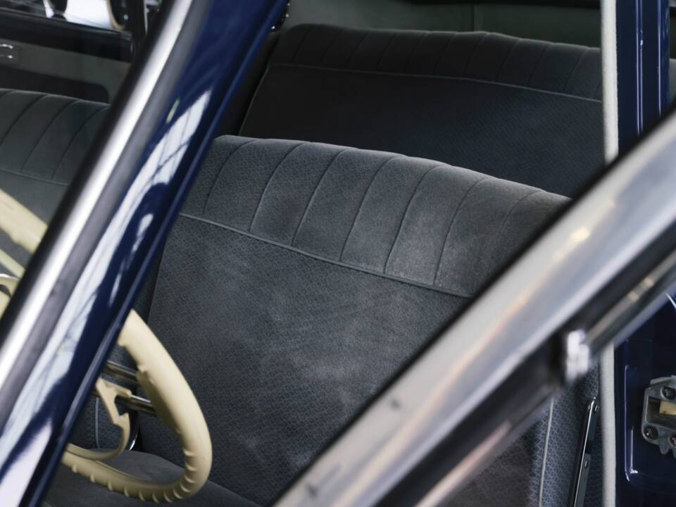 Bild 31/45 von BMW 501&#x2F;6 (1956)