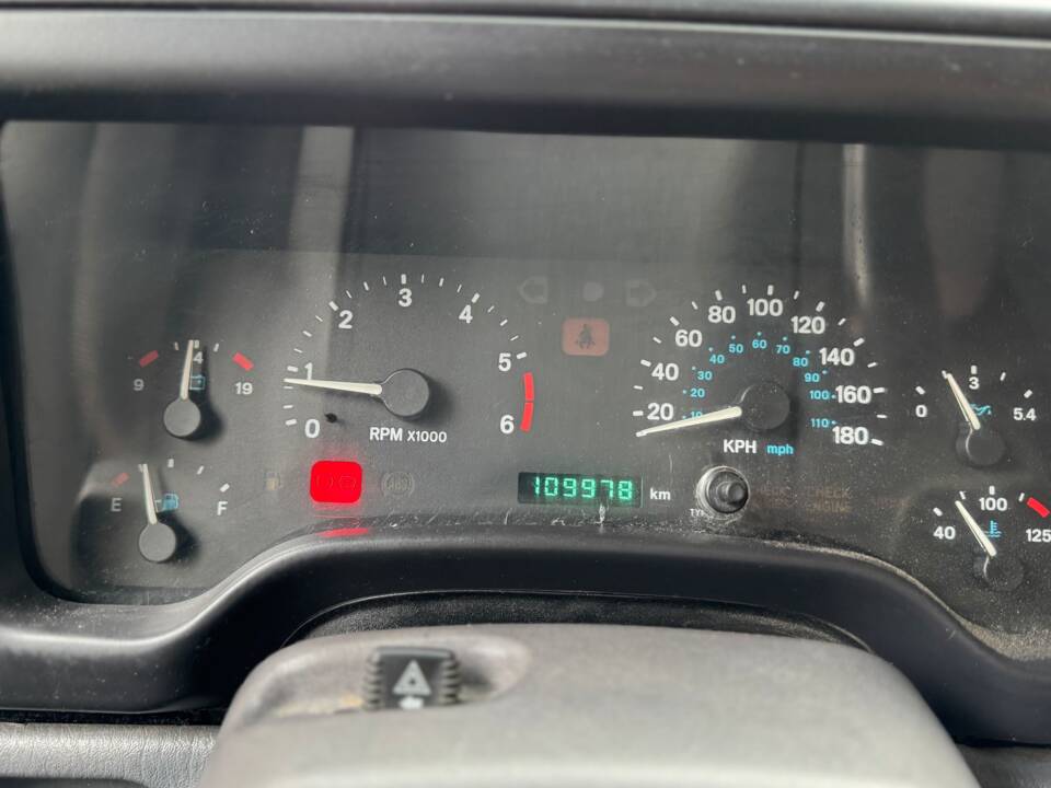 Image 20/31 of Jeep Wrangler Sport 2.5 (1996)