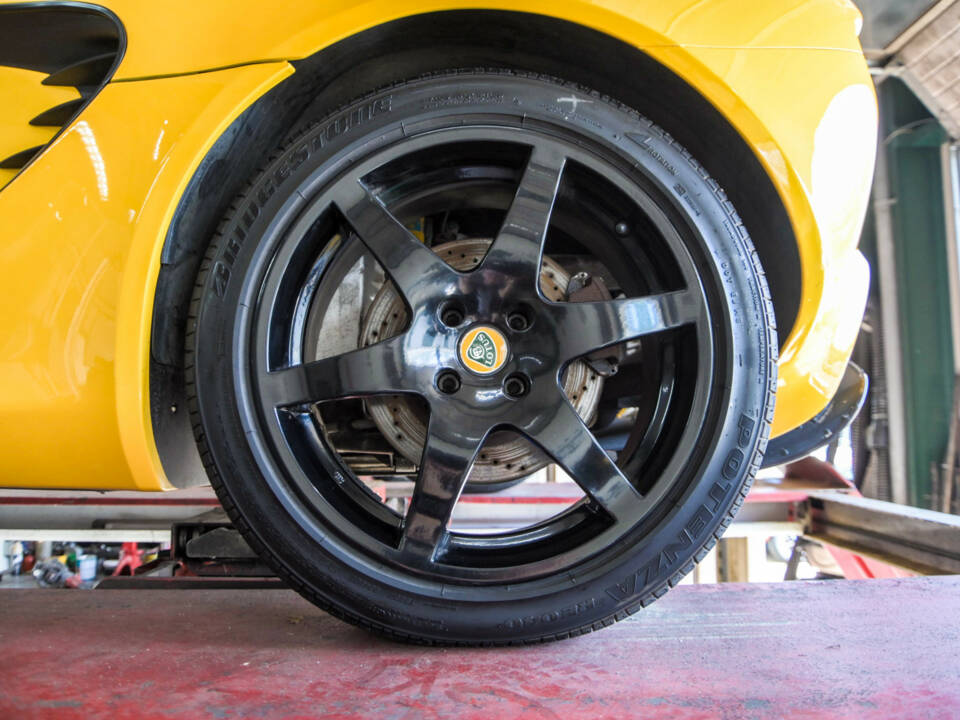 Image 50/50 of Lotus Elise (2003)
