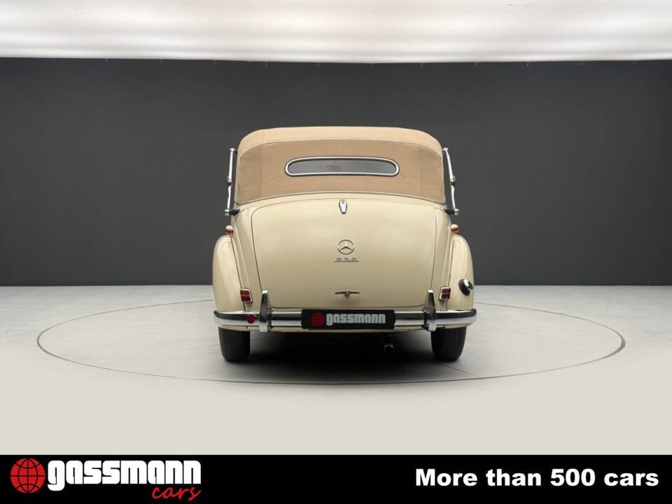 Afbeelding 7/15 van Mercedes-Benz 220 Cabriolet B (1951)