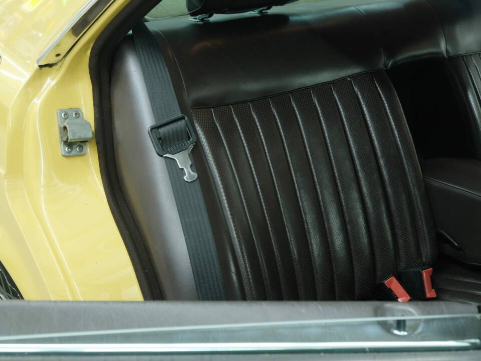 Bild 29/50 von Mercedes-Benz 380 SE (1983)