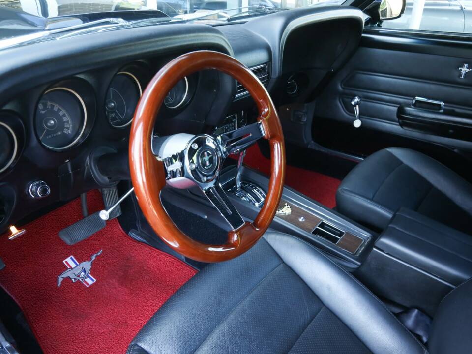 Image 47/50 of Ford Mustang 302 (1969)