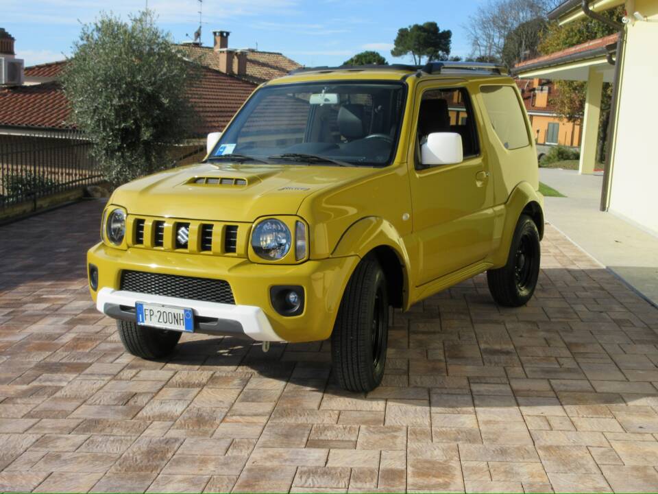 Immagine 3/23 di Suzuki Jimny (2018)
