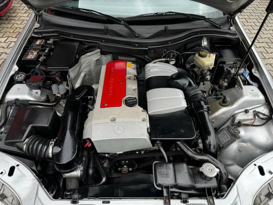 Image 18/18 of Mercedes-Benz SLK 200 Kompressor (2002)