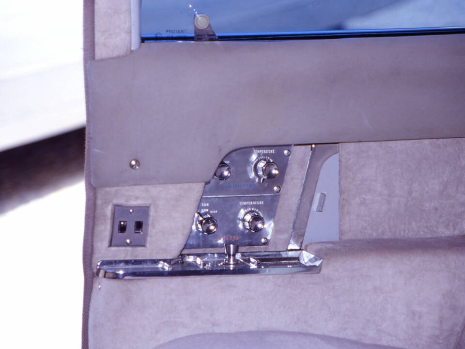 Imagen 36/100 de Cadillac 75 Fleetwood Imperial (1959)