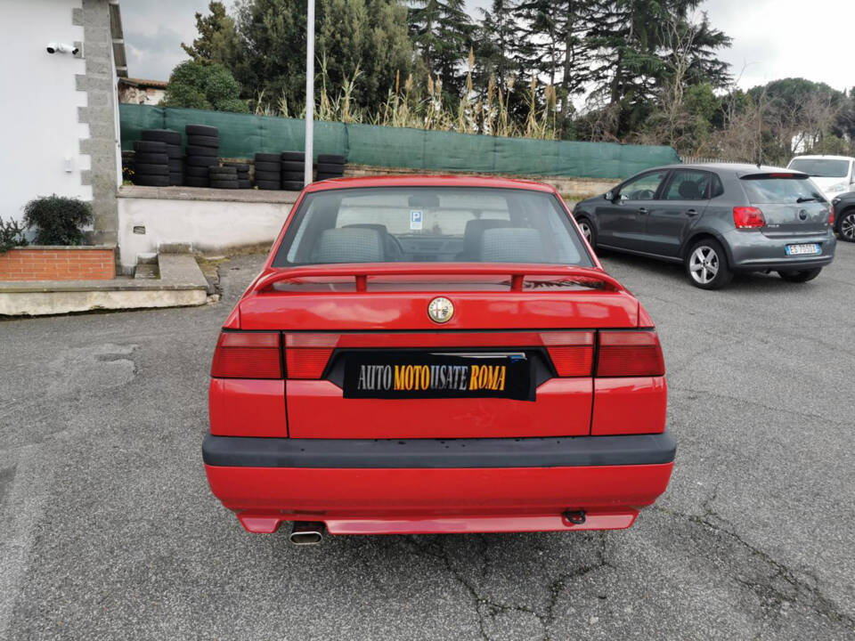 Image 34/40 de Alfa Romeo 155  2.0 Q4 4x4 (1993)