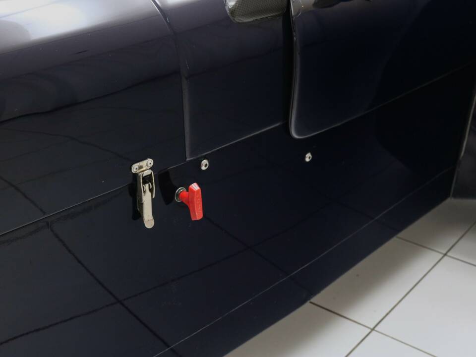 Bild 29/47 von Donkervoort D8 180R (2002)