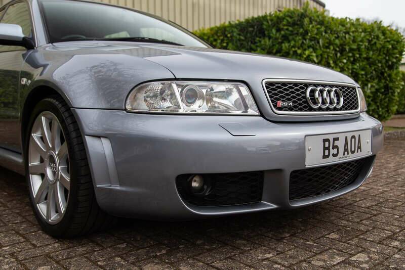 Image 40/50 de Audi RS4 Avant (2001)