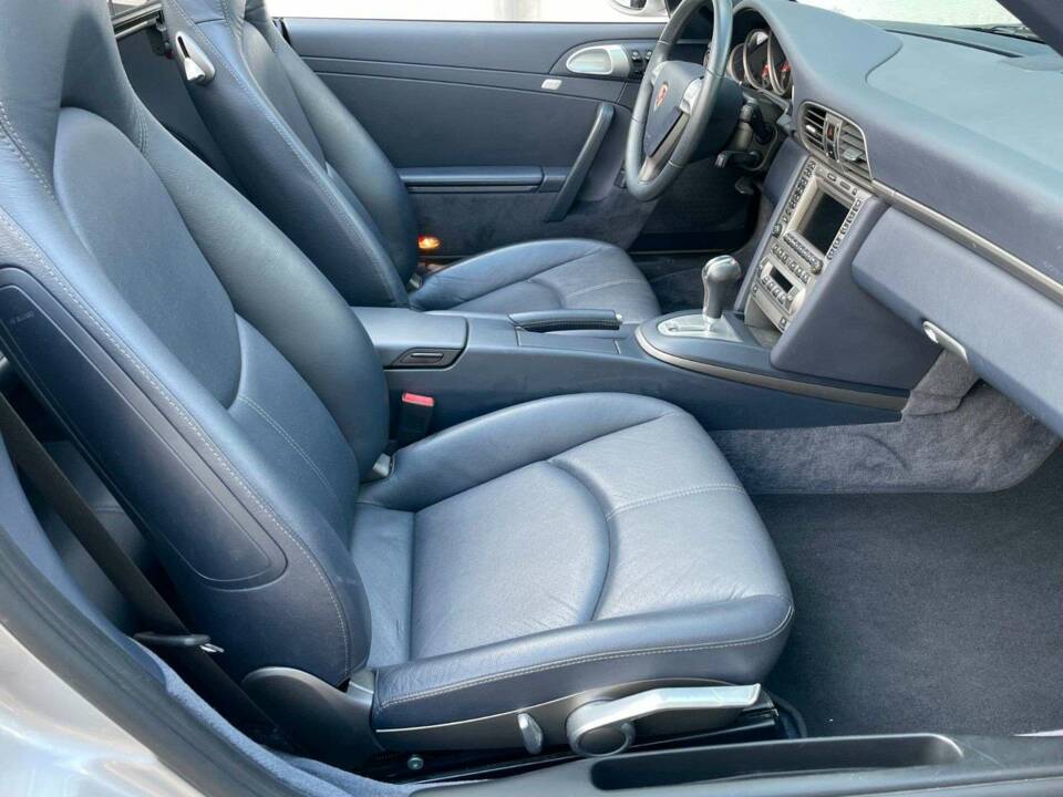 Bild 13/19 von Porsche 911 Carrera (2006)