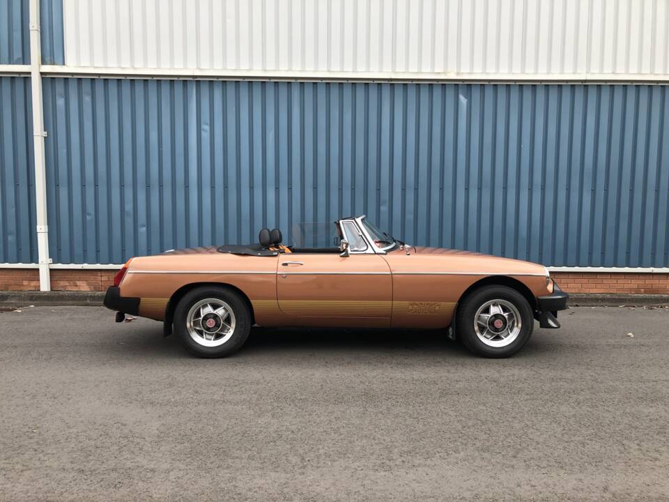 Image 5/13 of MG MGB V8 (1982)