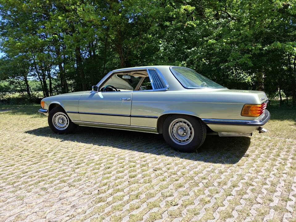 Immagine 3/20 di Mercedes-Benz 350 SLC (1973)