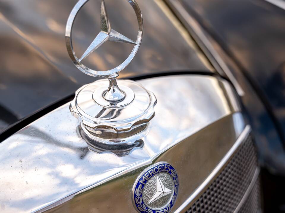 Bild 1/17 von Mercedes-Benz 300 c (1956)