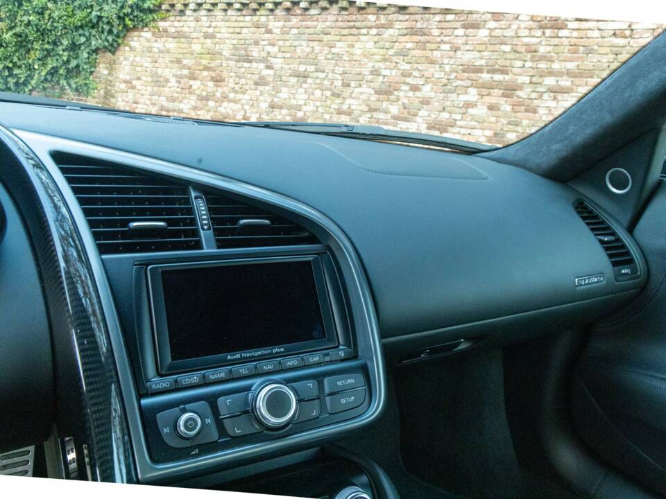 Image 46/50 de Audi R8 V10 (2011)