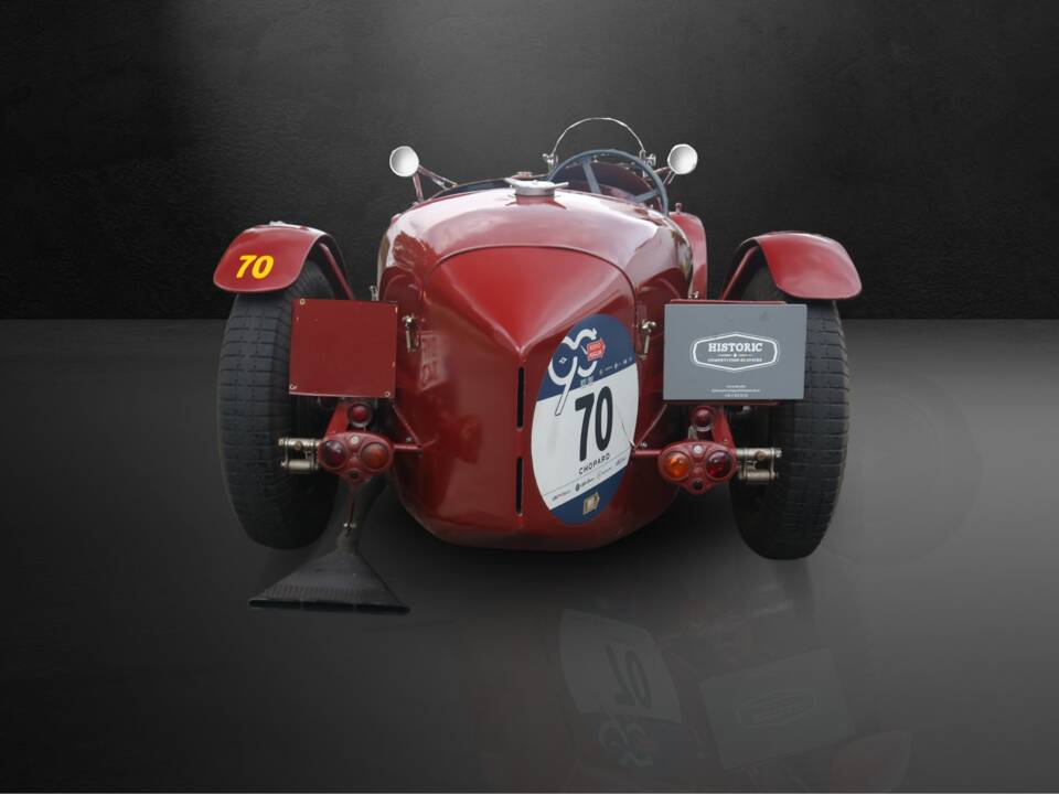 Image 3/49 of Maserati Tipo 26M (1929)