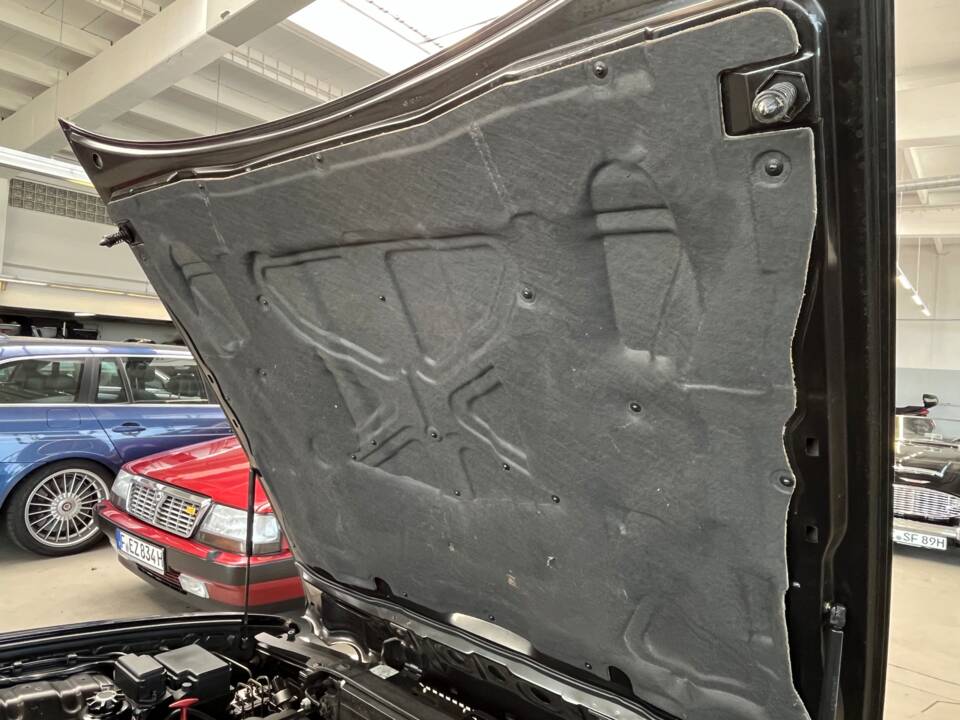 Image 17/50 of Jaguar XJ 8 Sovereign (2000)