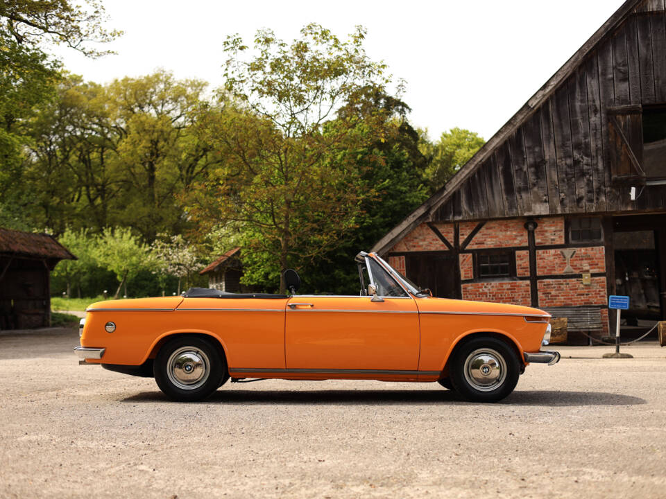 Image 5/94 of BMW 1600 Convertible (1970)