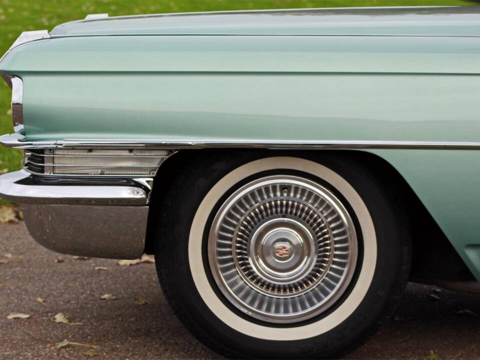Image 9/29 of Cadillac 62 Convertible (1963)