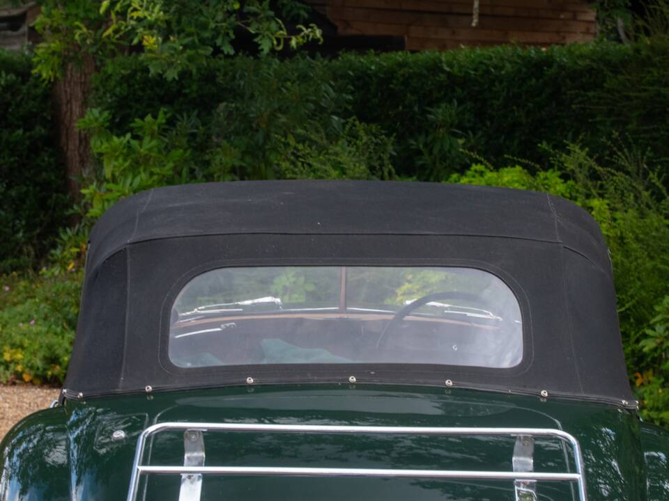 Image 35/46 of Jaguar XK 120 DHC (1954)