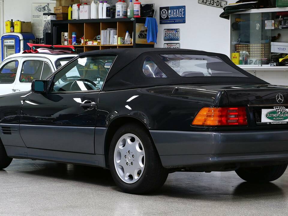 Image 7/36 of Mercedes-Benz 300 SL-24 (1993)