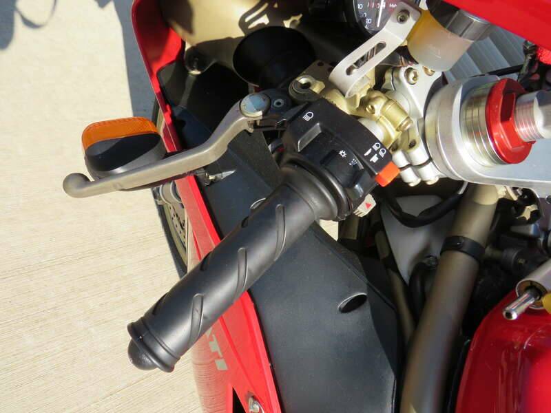 Image 15/44 of Ducati DUMMY (1998)
