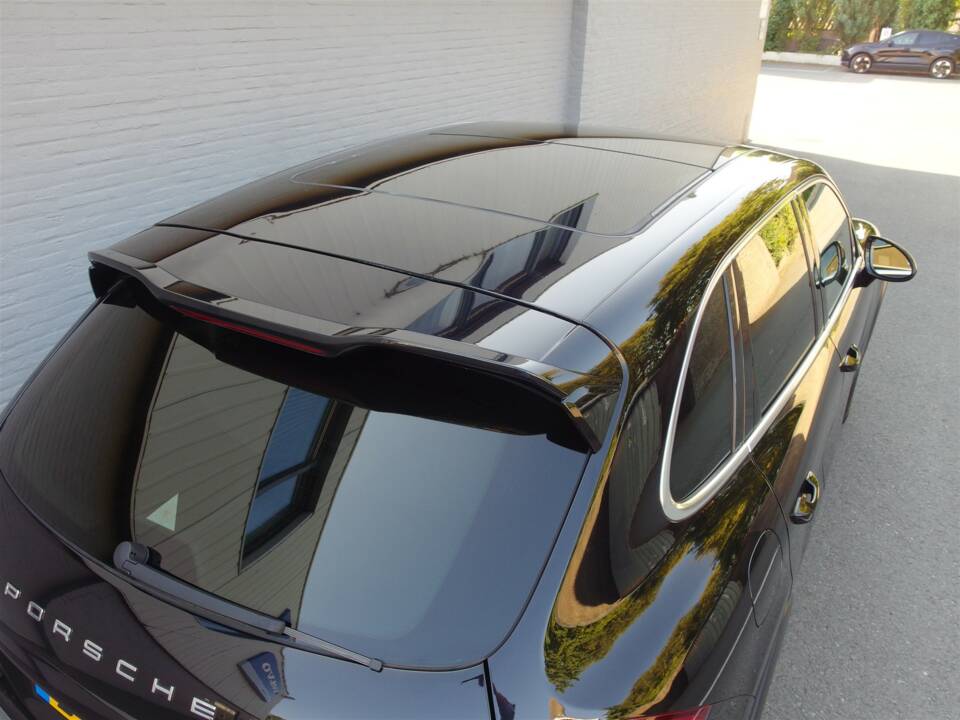 Image 36/96 of Porsche Cayenne S Diesel (2013)