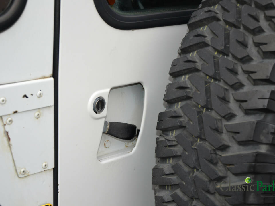 Image 45/50 of Land Rover Defender 90 TD4 (2008)