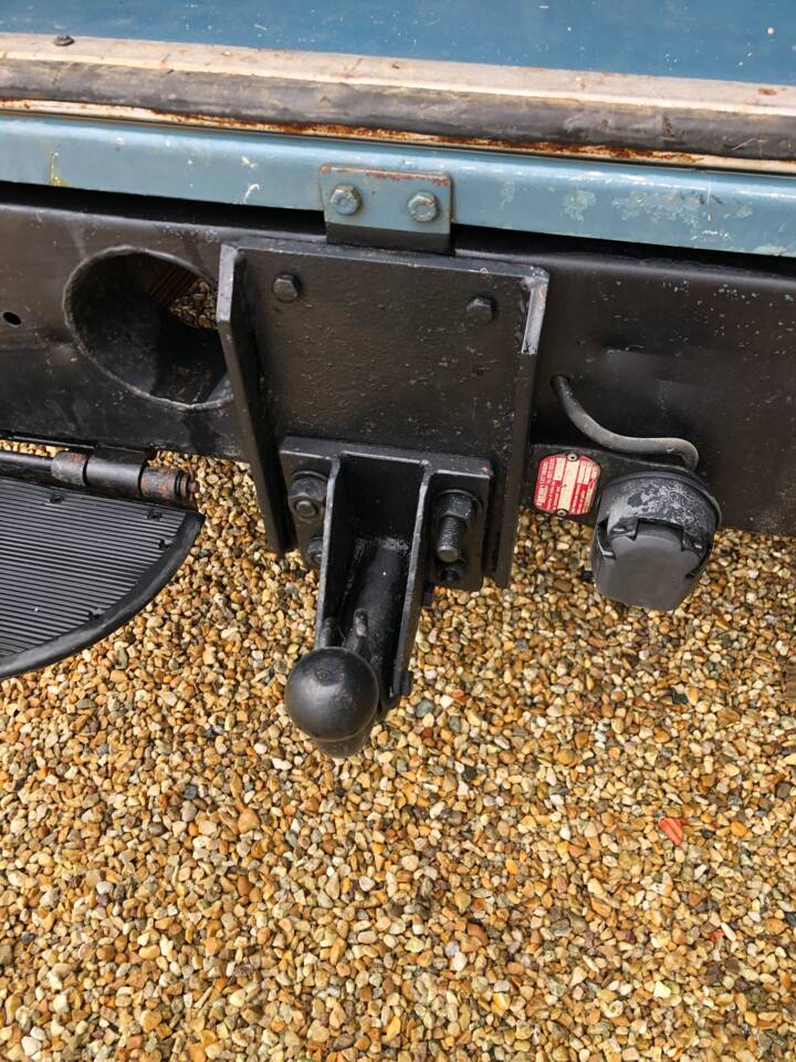 Image 7/12 de Land Rover 88 (1983)