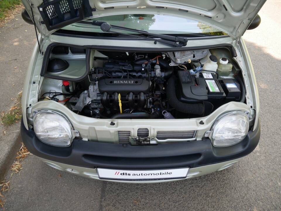 Bild 19/24 von Renault Twingo 1.2 (2000)