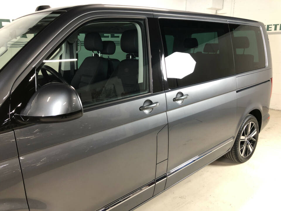 Bild 17/32 von Volkswagen T6.1 Multivan 2.0 TDI 4Motion (2023)