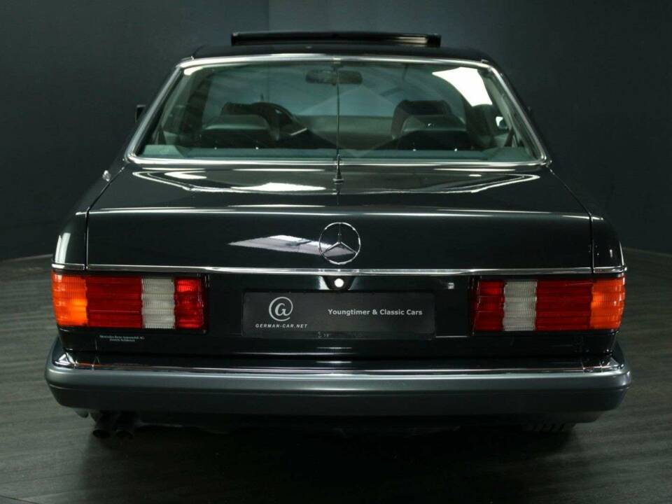 Immagine 4/50 di Mercedes-Benz 560 SEC (1990)