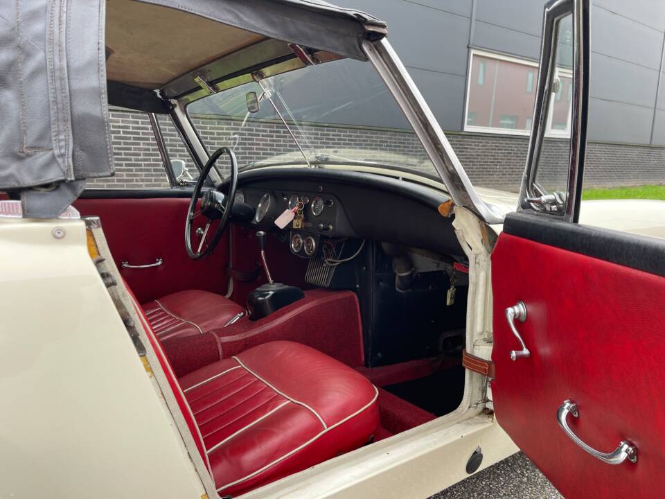 Image 6/22 of Austin-Healey Sprite Mk III (1966)