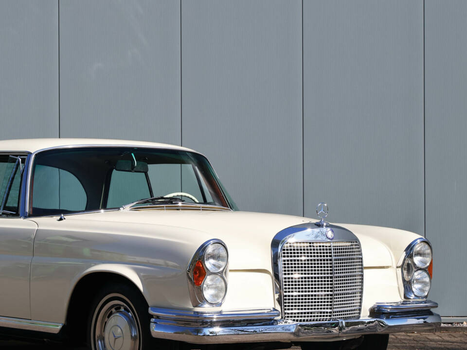 Immagine 10/45 di Mercedes-Benz 280 SE (1968)