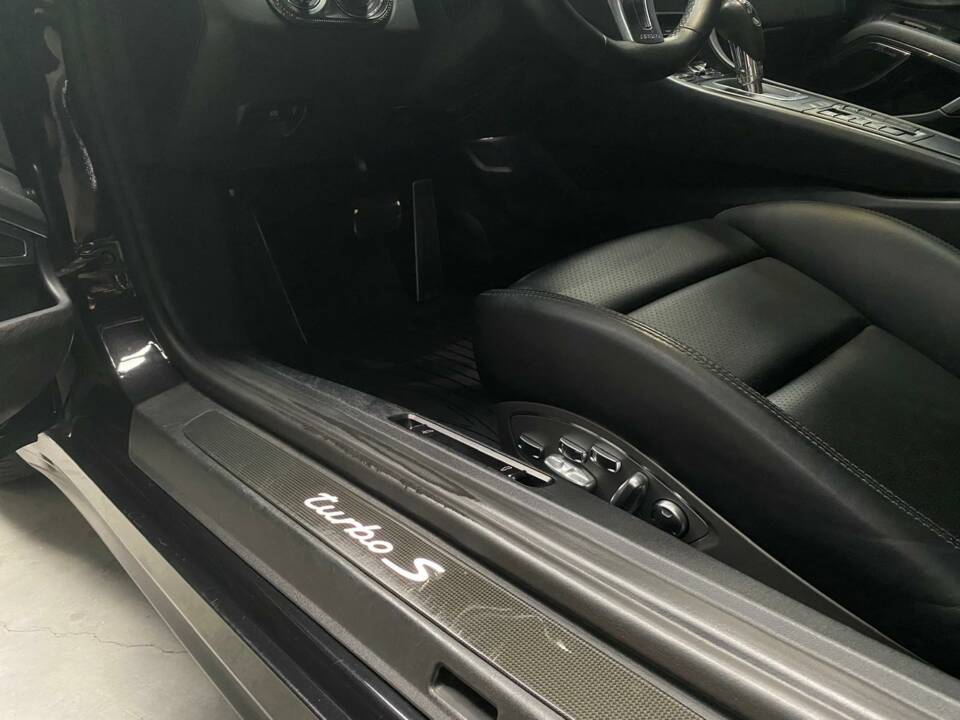 Bild 35/44 von Porsche 911 Turbo S (2013)