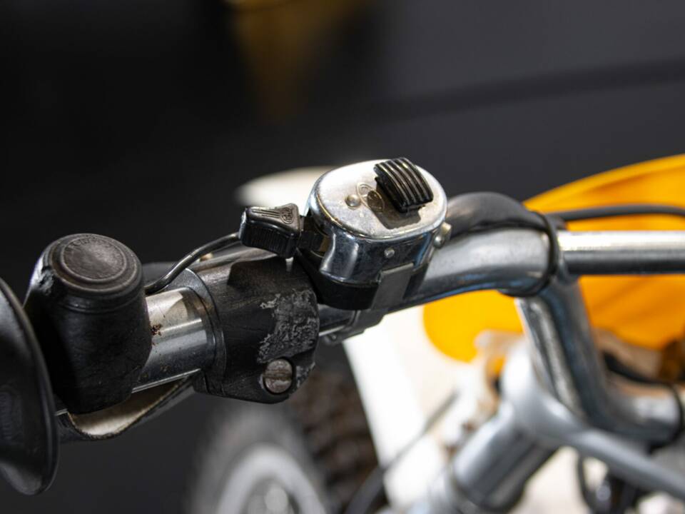 Image 36/42 of KTM 125 MC/GS (1975)