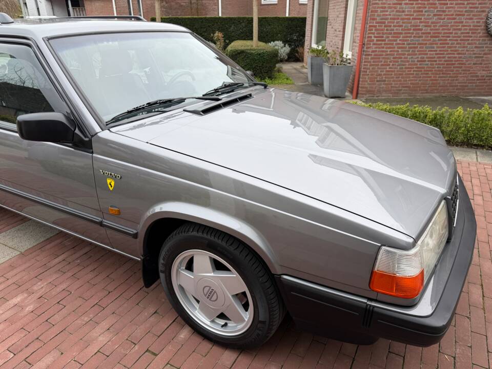 Obraz 35/53 pojazdu Volvo 740 (1990)