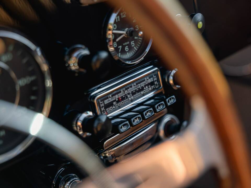Immagine 37/54 di Porsche 356 C 1600 SC (1964)