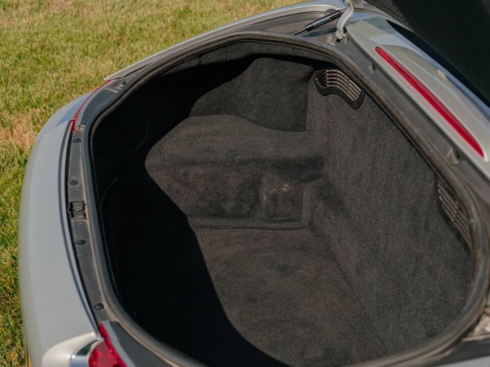 Image 148/185 of BMW Z8 (2001)