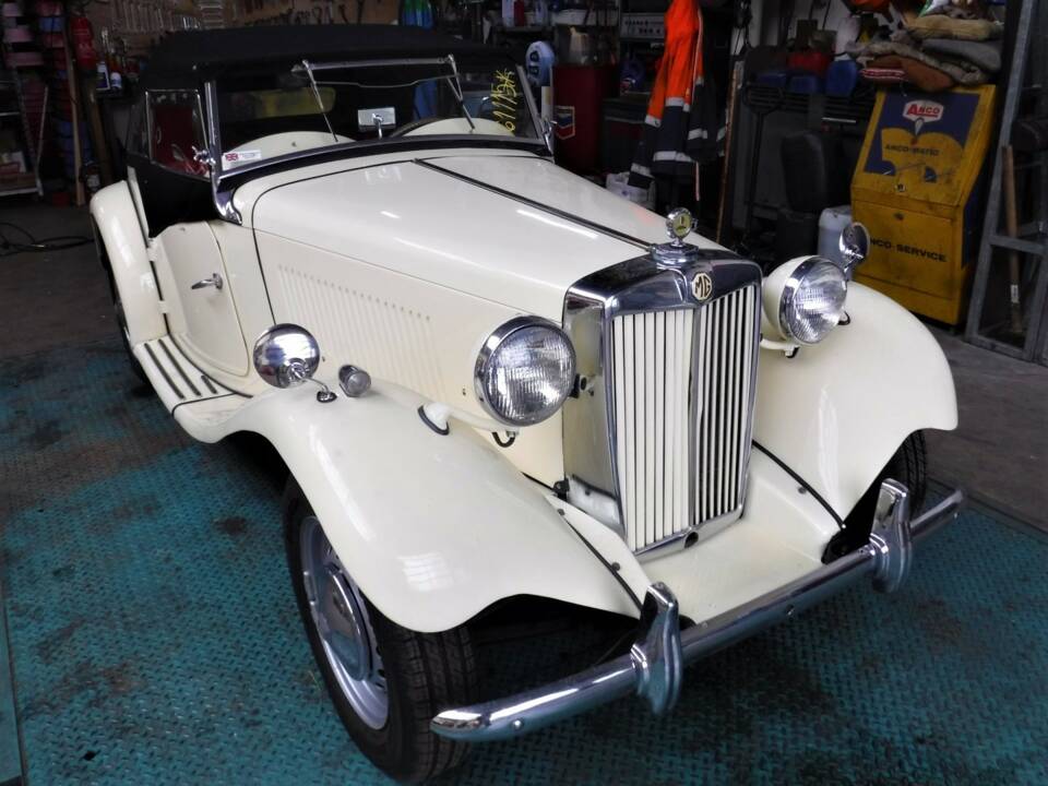 Image 24/50 de MG TD (1952)