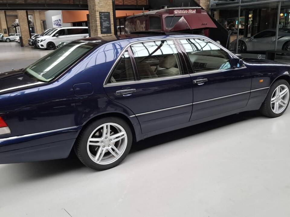 Bild 16/22 von Mercedes-Benz S 420 L (1994)