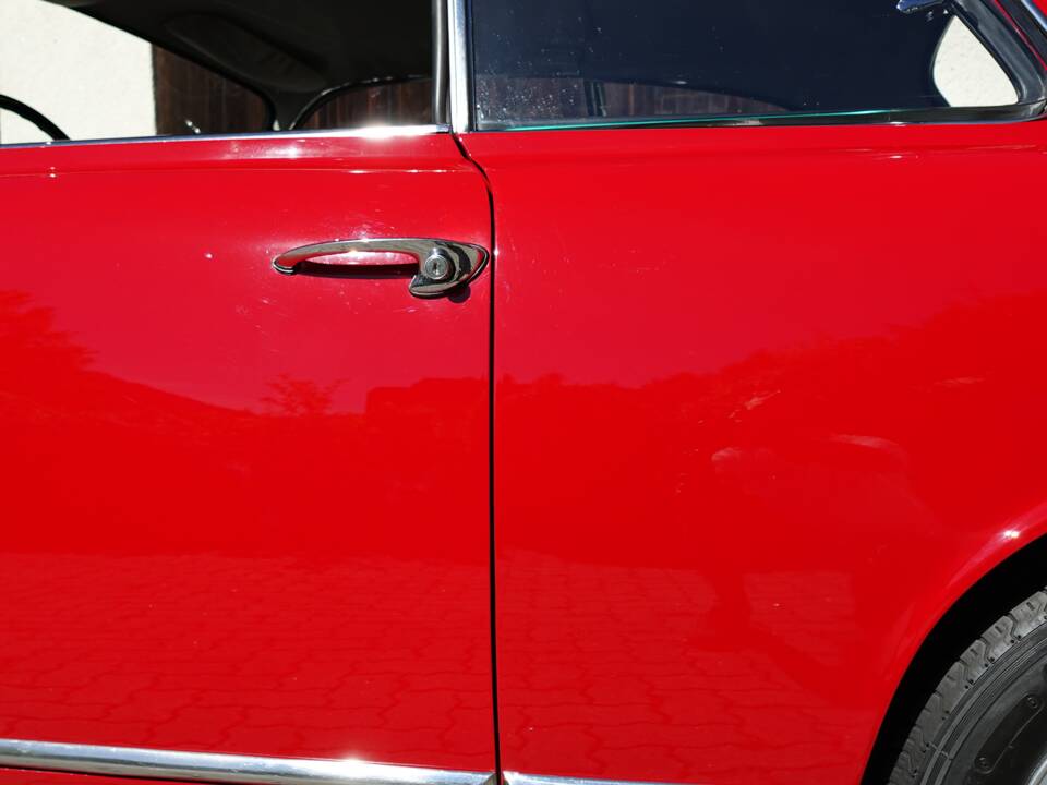 Immagine 38/54 di Alfa Romeo Giulia 1600 Sprint (1963)