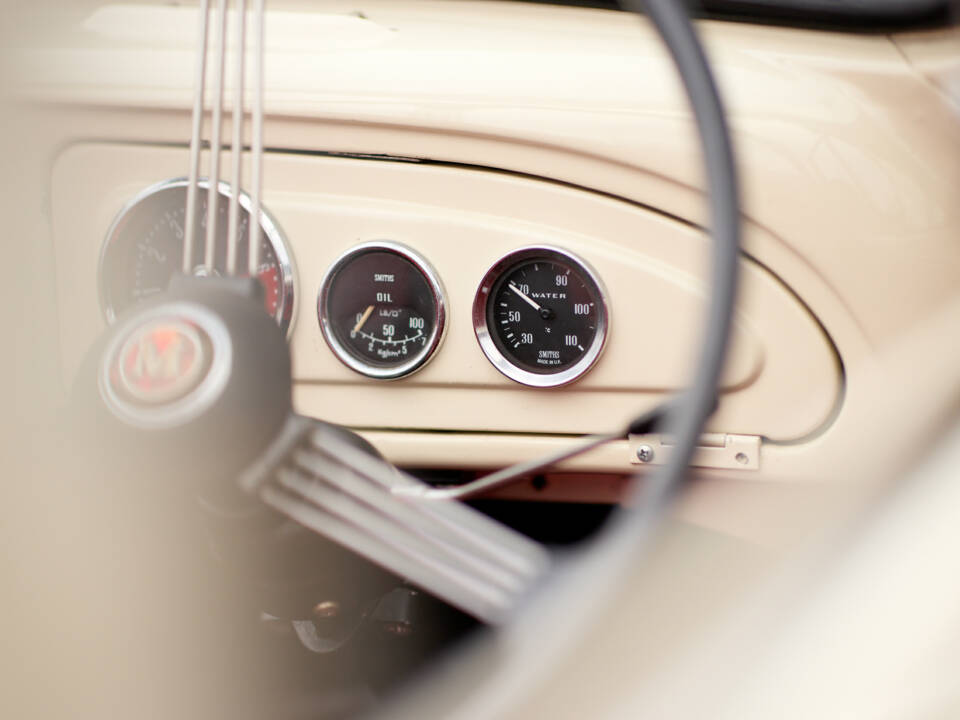 Bild 10/22 von Morris Minor 1000 (1958)