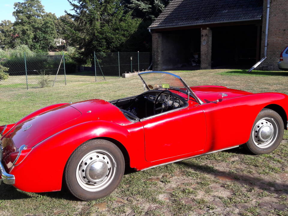 Immagine 6/47 di MG MGA 1500 (1957)