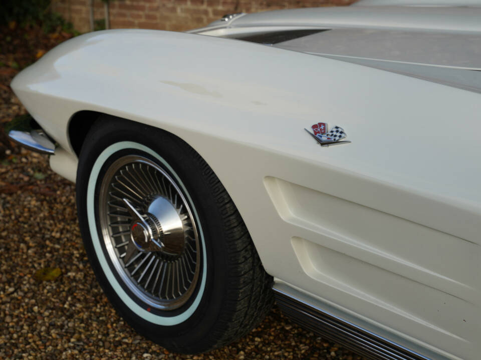 Image 48/50 of Chevrolet Corvette Sting Ray Convertible (1963)