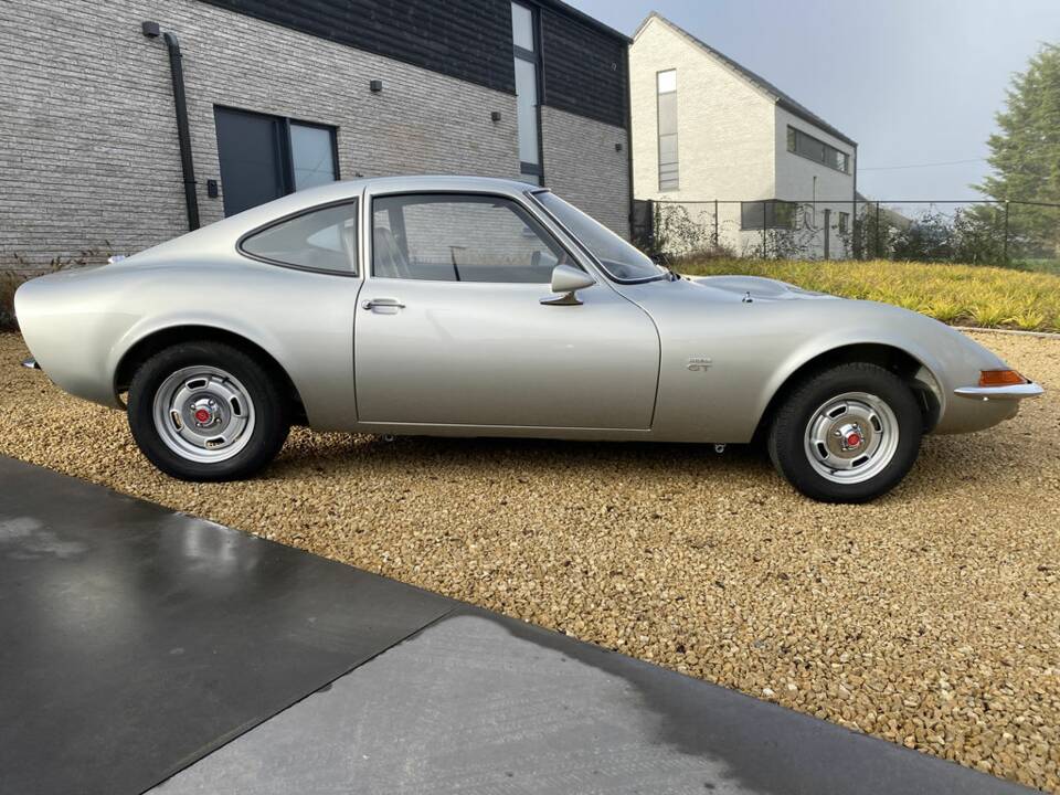 Image 3/8 of Opel GT 1900 (1970)
